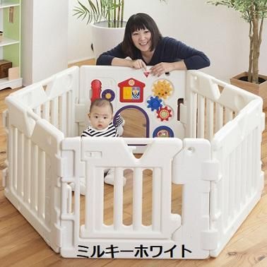 ミュージカルキッズランド DX (140cm×121cm×56cm) プラスチック製ベビーサークル 日本育児【6ヵ月目以降はいつでも返却可能】